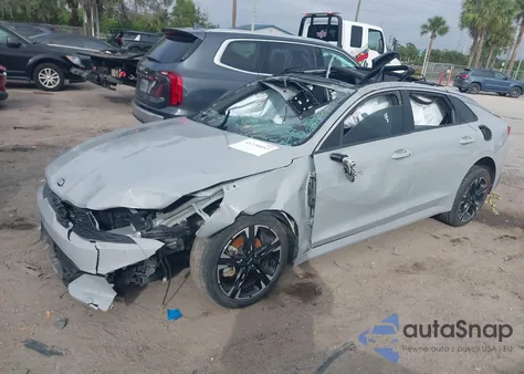 2021 Kia K5 Gt-Line z USA, uszkodzony, nr VIN 5XXG64J28MG075876